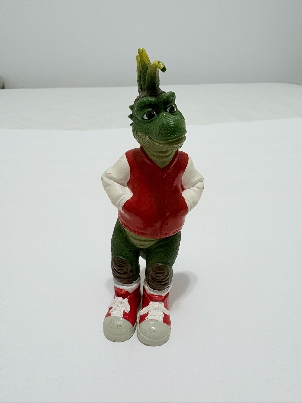 Vintage 1991 Disney Dinosaurs TV Show Toys Figures Sinclair Family - Picture 8 of 11